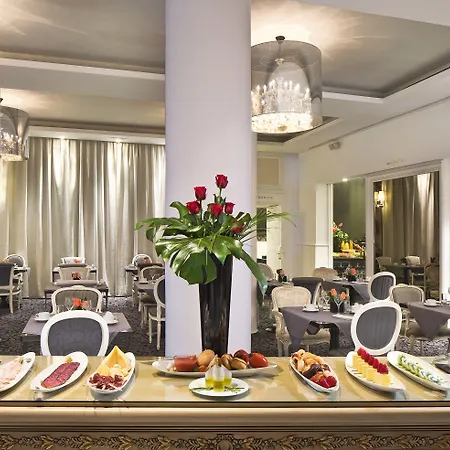 Colon Gran Melia - The Leading Of The World