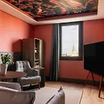 Colon, A Gran Melia - The Leading Of The World 5* セビリア