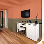 Colon, A Gran Melia - The Leading Of The World