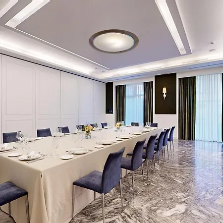 Colon Gran Melia - The Leading Of The World סביליה