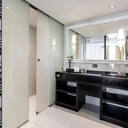 Colon, A Gran Melia - The Leading Of The World 5* Севилья
