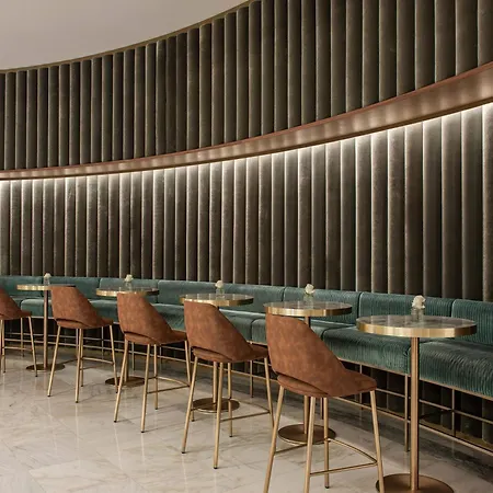 Colon, A Gran Melia - The Leading Of The World 5* Sevilla