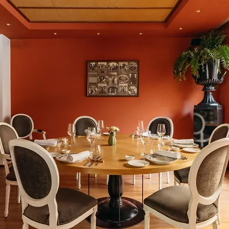 Colon, A Gran Melia - The Leading Of The World Sevilla