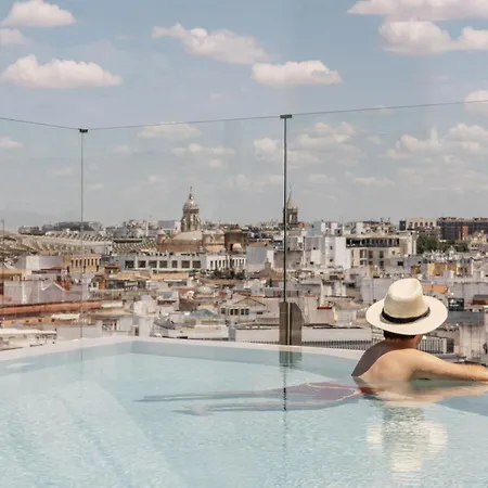 Colon, A Gran Melia - The Leading Of The World Sevilla